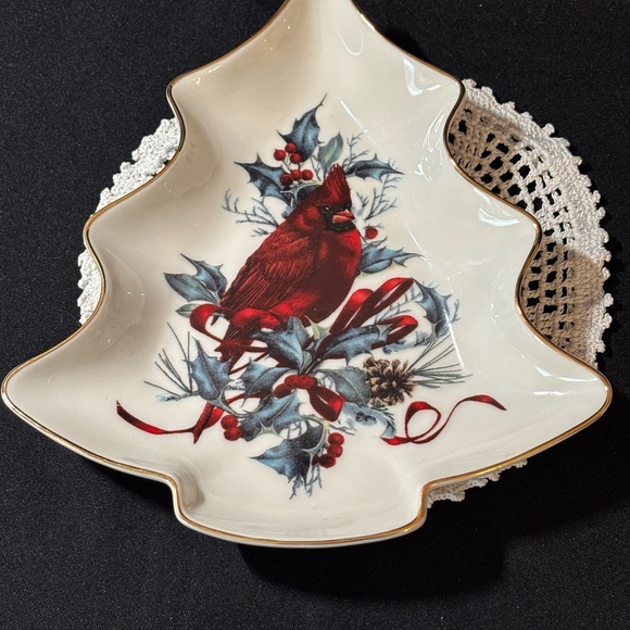 Holiday Cardinal Tree Dish Lenox Porcelain - Picture 1 of 5